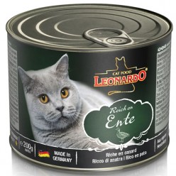 Leonardo canned food for cats with duck